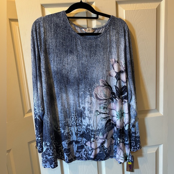 Allison Daley Tops - Allison Daley 2X Blue Gray Floral and Rhinestone Embellishment Top Blouse NWT